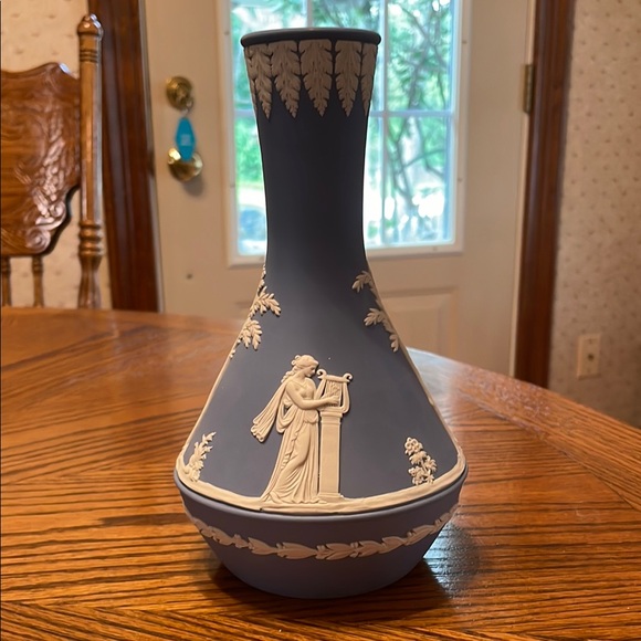 Wedgwood Blue Jasperware 7.5 " Vase - Picture 2 of 8